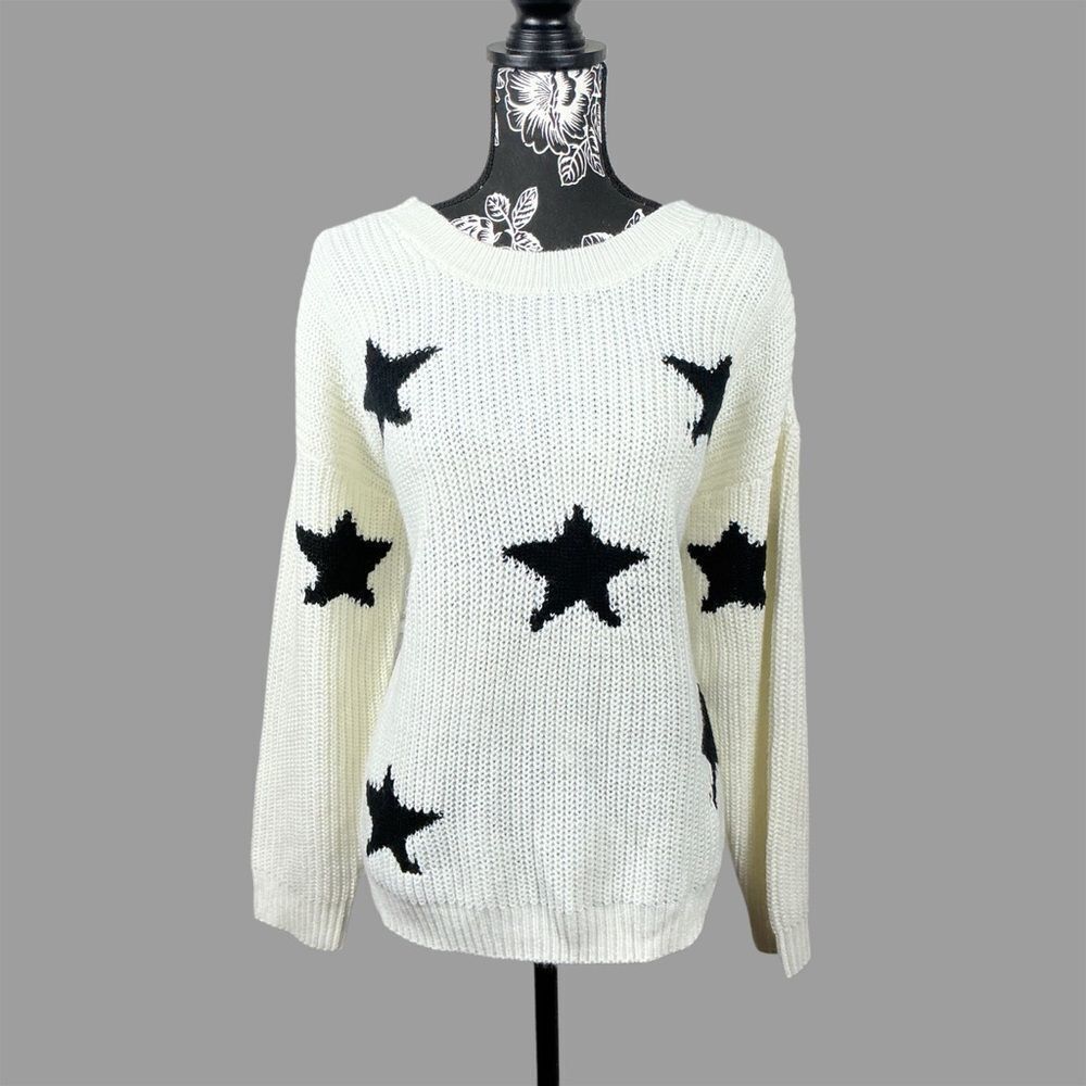 Derek Heart - Large Star Pullover Sweater - Open Back - Women’s Large